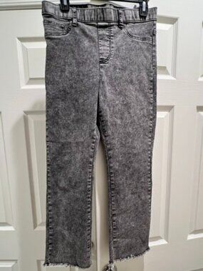 NWOT Anna & Ava Pull On Black Ankle Jeans